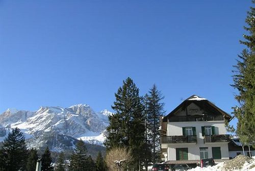 Meuble Oasi Hotel 2*