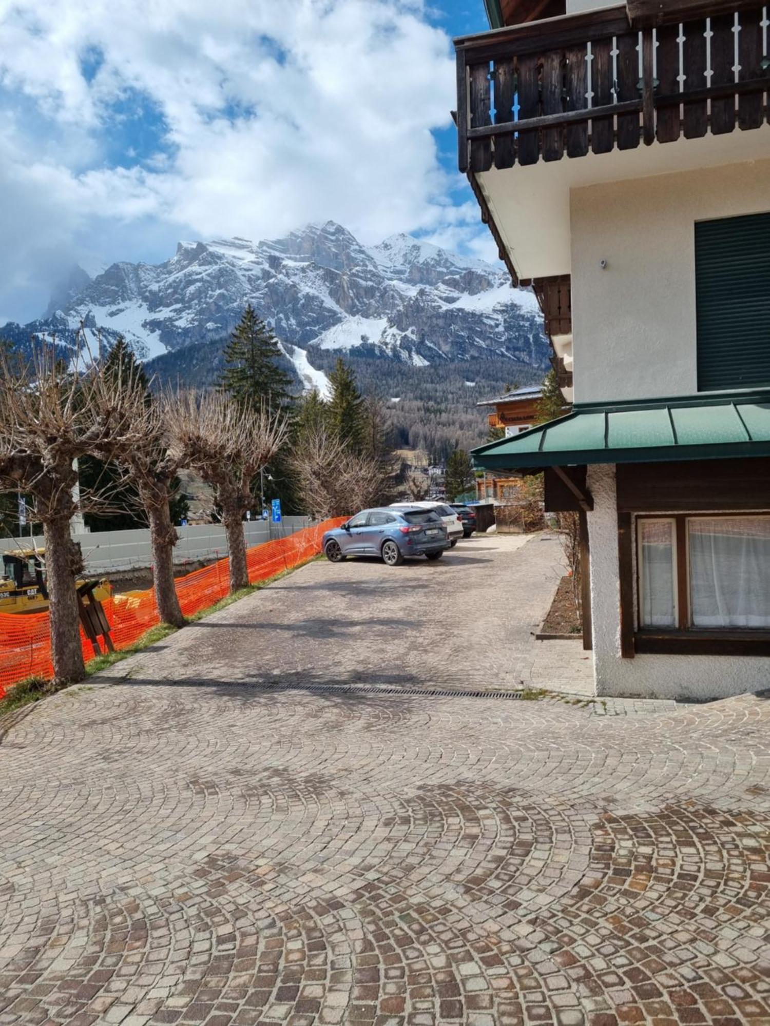 Oasi Hotel 2*