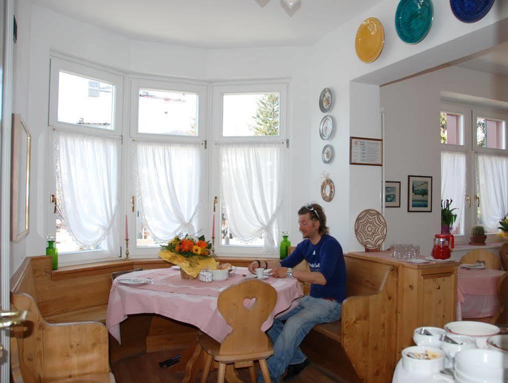 Oasi Hotel 2*